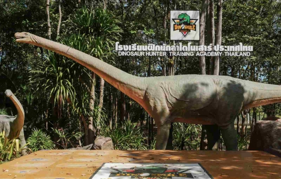 Kam za ozajstnými dinosaurami v Thajsku
